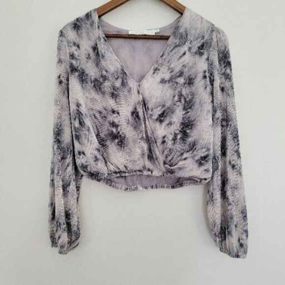 Astr the Label Women's Size Small Tie Dye Long Sleeve Crop Top - Picture 4 of 9